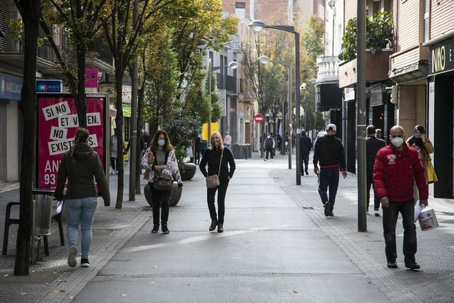 Zona peatonal con comercios de Rubí