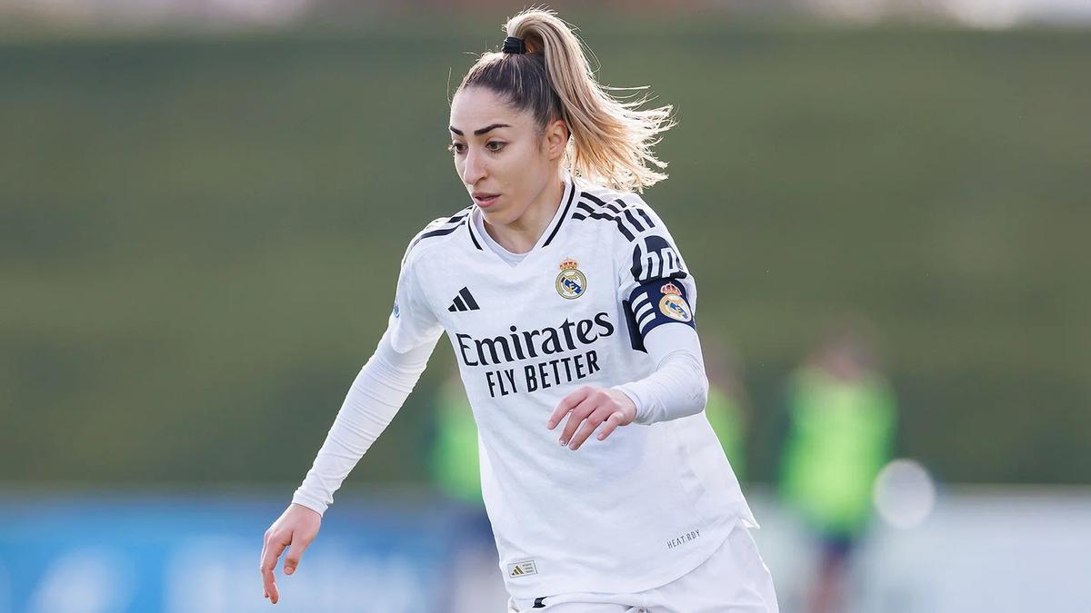 Olga Carmona durante un partido con el Real Madrid