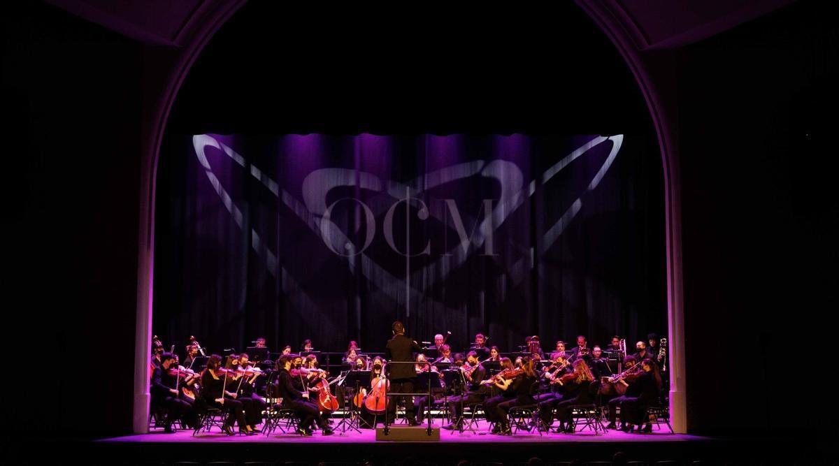 Das mallorquinische Kammerorchester spielt die Matthäus-Passion von Bach.