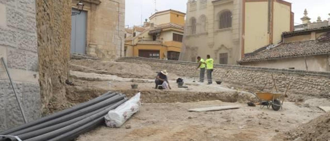 Arrancan las obras de acceso a la Plaça de la Vila tras adjudicarse por 96.800 euros