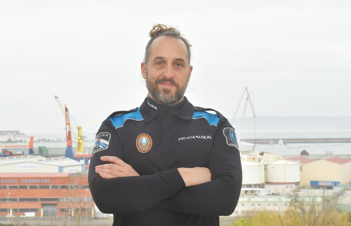 Xandre Saavedra, policía local de Oleiros e integrante de Red Planet
