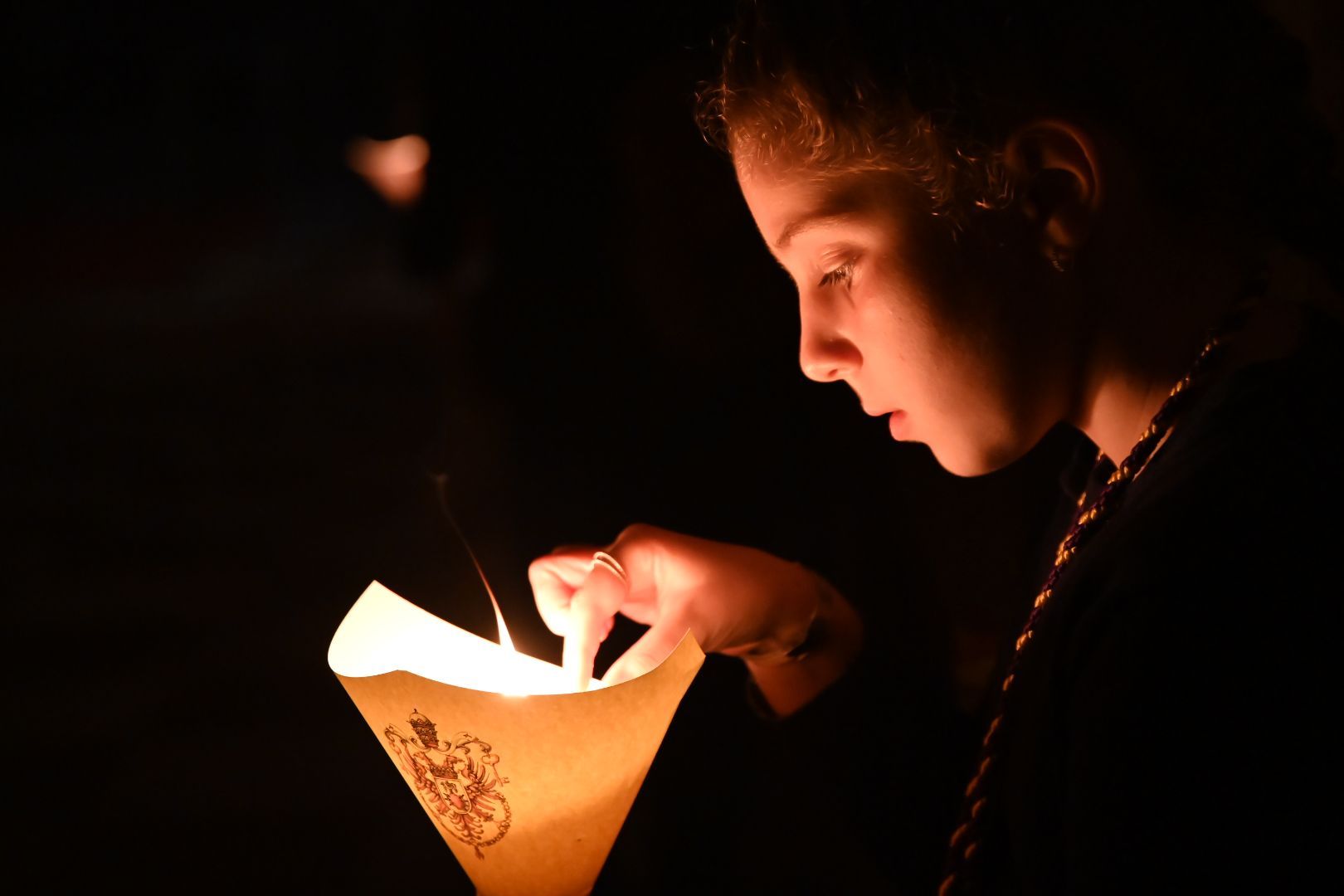 El vía crucis de las Angustias, en imágenes