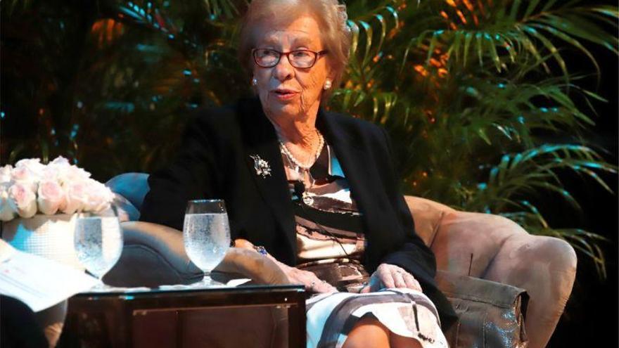 La hermanastra de Ana Frank recuerda en Puerto Rico el drama del holocausto