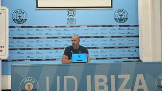 Paco Jémez: «Los que no vienen al campo, que no nos exijan estar en Segunda División»