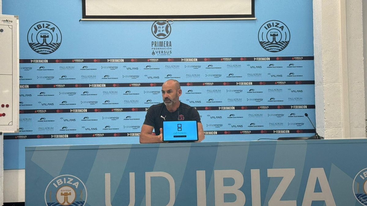 Imagen de Jémez en la rueda de prensa