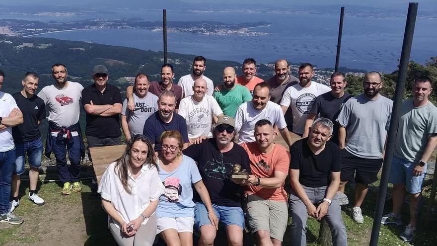 Bomberos de toda Galicia rinden homenaje a Xan Caneda en su jubilación tras medio siglo de sindicalismo