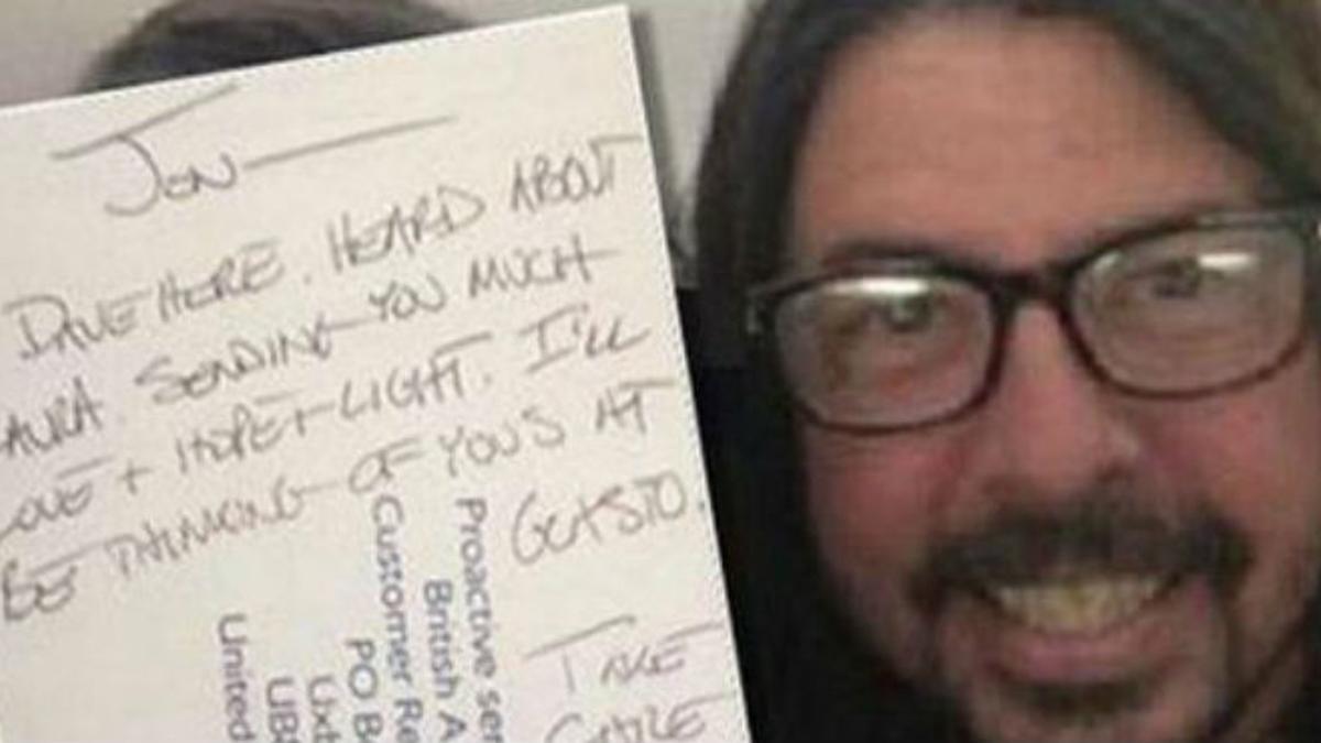 Dave Grohl muestra sus condolencias a Jon Plane