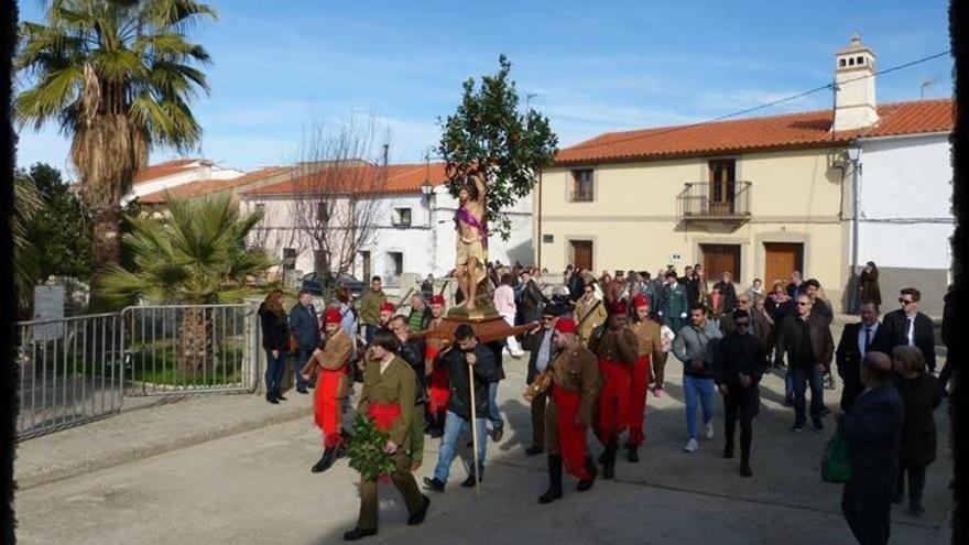 Hinojal se vuelca en la fiesta de San Sebastián