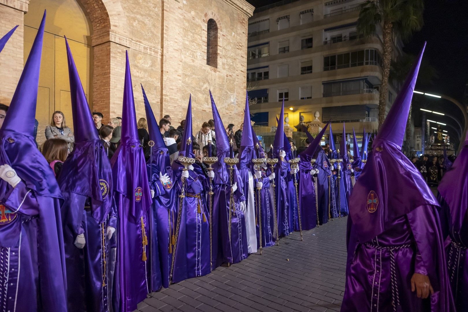 Aquí las imágenes de la Procesión de Lunes Santo en Torrevieja