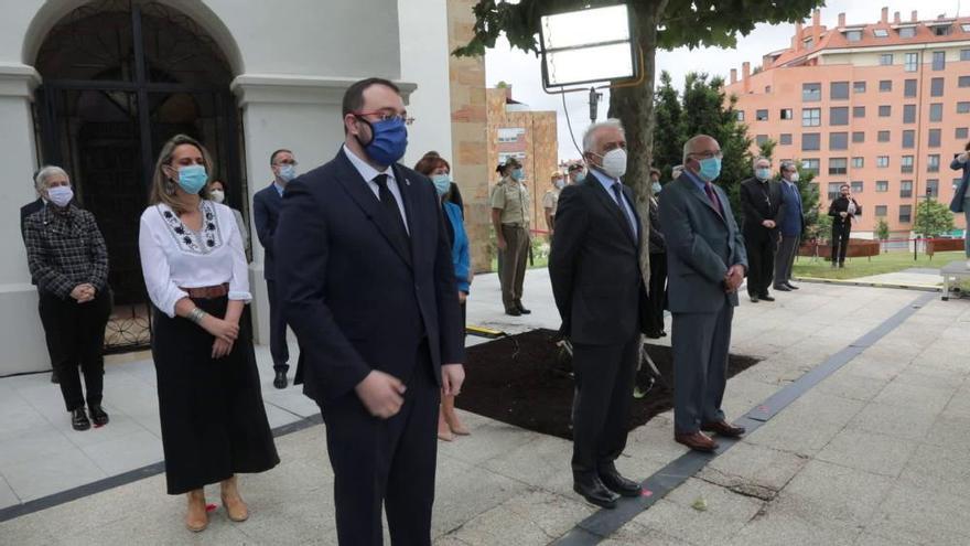 Así fue el homenaje a las víctimas del Coronavirus del Principado