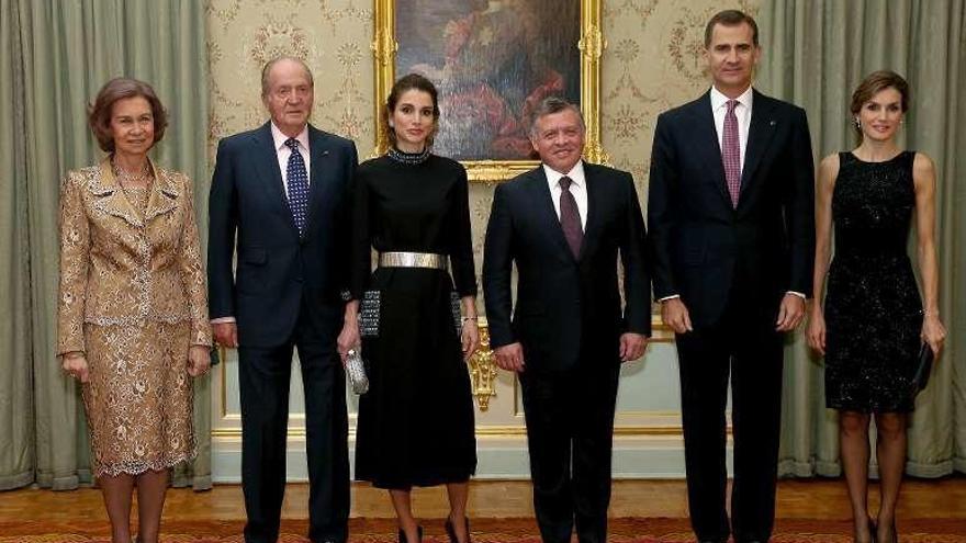 Los reyes de Jordania junto a los de España y Sofía y Juan Carlos.