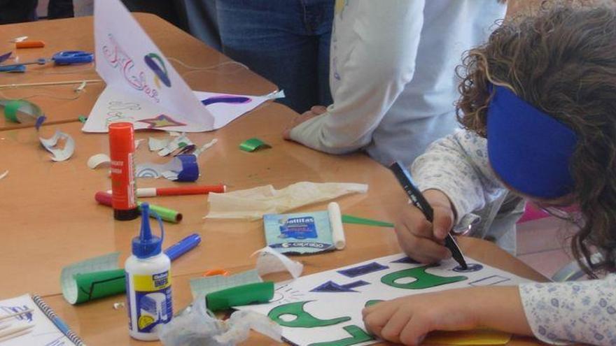 La Vall lanza un programa de becas de ocio educativo