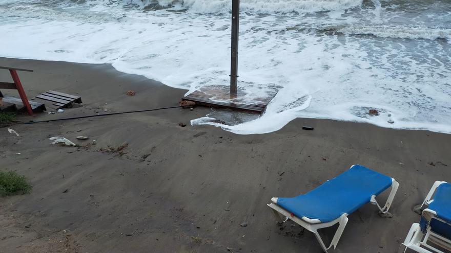 Salado pide al Gobierno la declaración de zona catastrófica del litoral malagueño afectado por el temporal