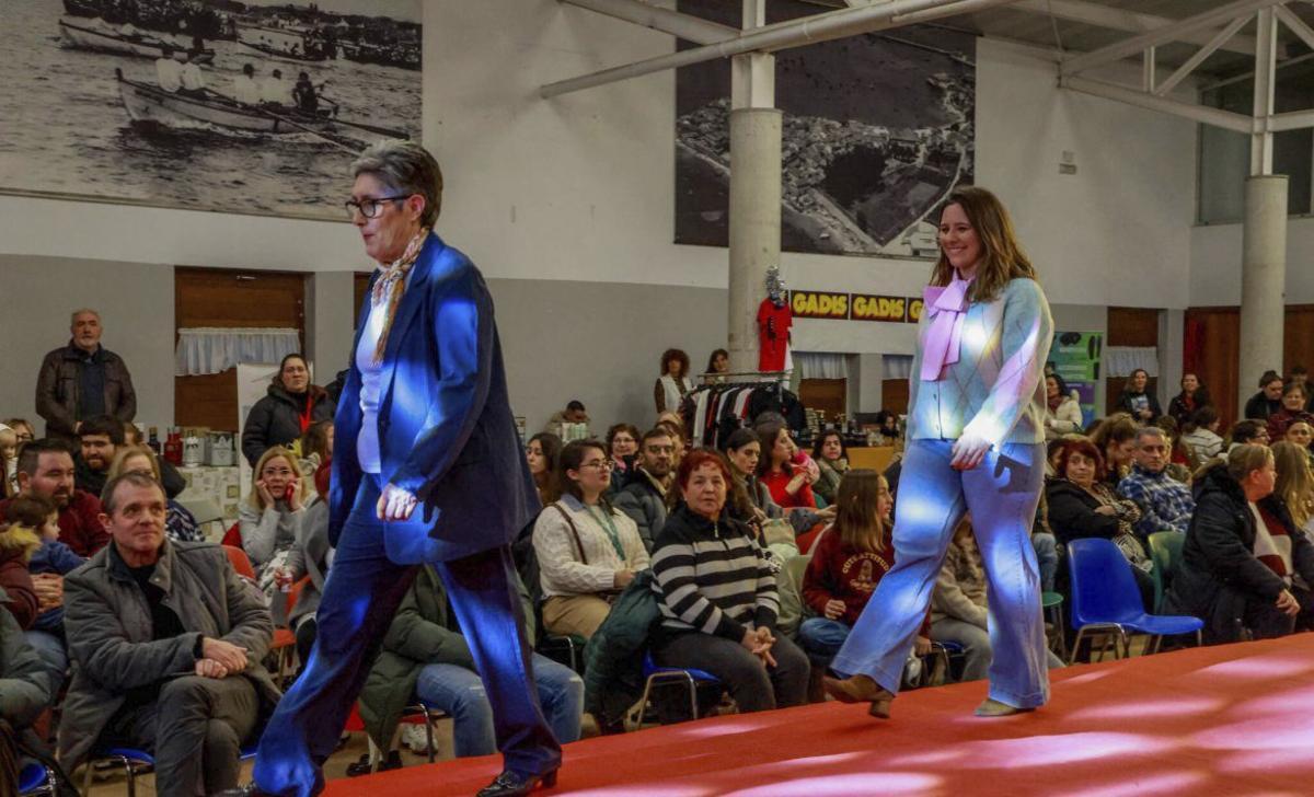 Si la causa es noble, Cambados se apunta a lo que sea