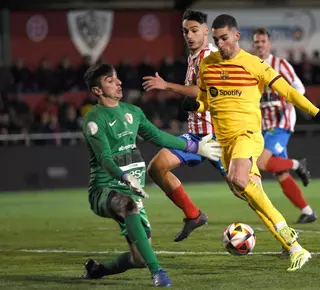 Arnau Fàbrega, el nou guardià llançanenc per a la porteria del Peralada