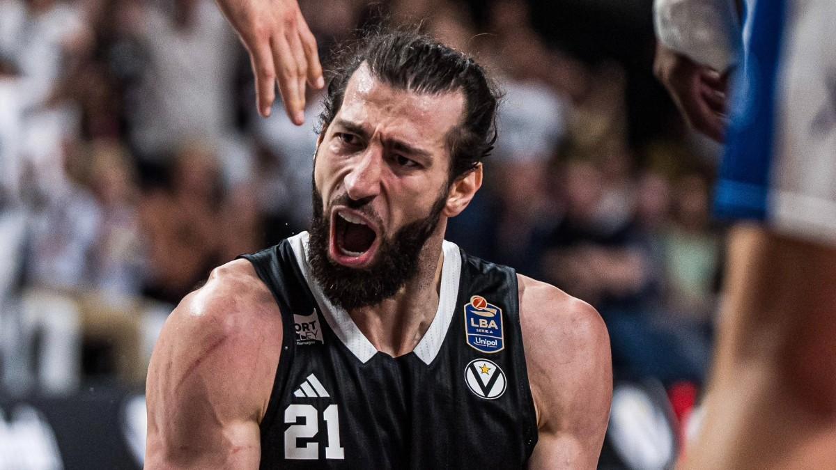 Tornike Shengelia celebrates a virtus basket