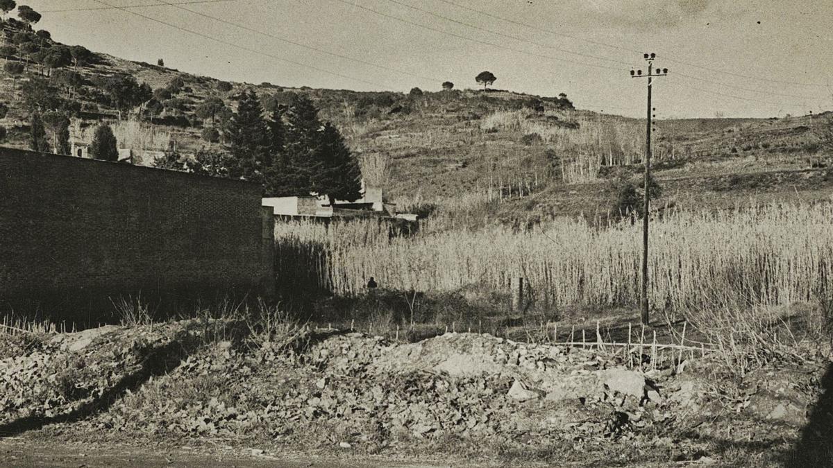 La tàpia del cementiri de Girona, l’indret on les tropes franquistes portaven a terme els afusellaments, entre els quals el de Carles Rahola.