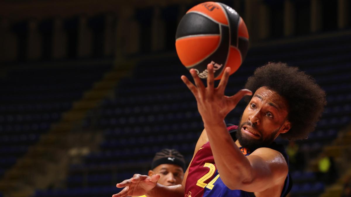 Jabari Parker tiene que multiplicarse por las bajas