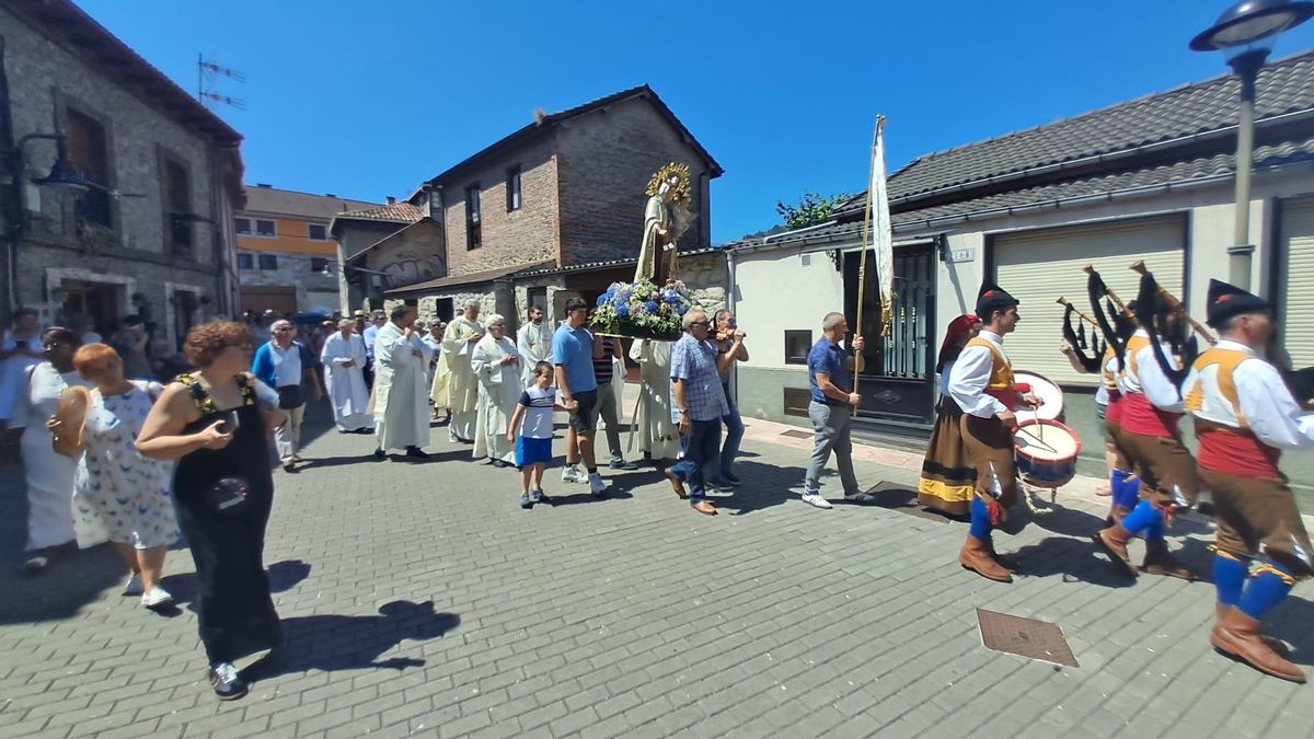 La procesión.