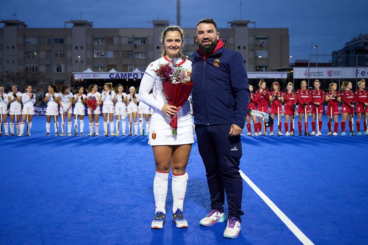 Lola Riera celebró sus 200 partidos con la selección española en la final del Preolímpico