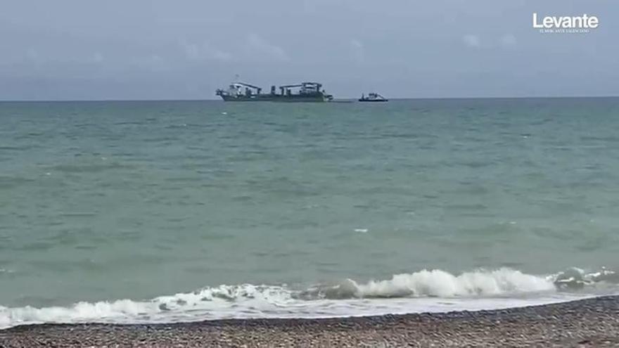 Llega la draga a las playas al norte de Sagunt