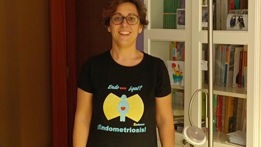 Soledad, diagnosticada de endometriosis: «Yo sentía como si me acuchillaran la barriga»