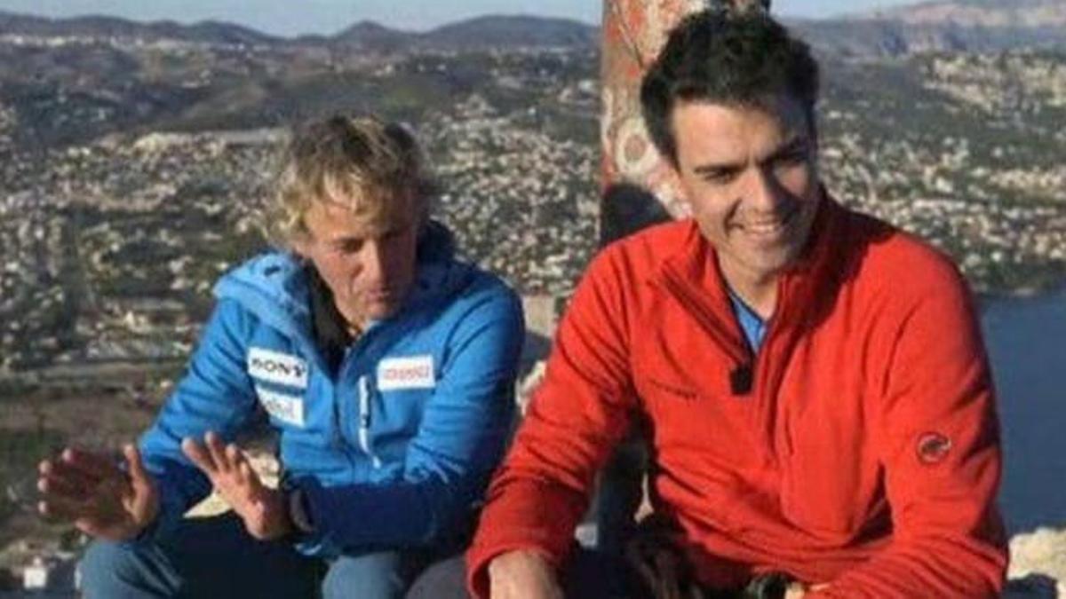 Pedro Sánchez pillado junto a Jesús Calleja grabando en Lanzarote: ¿nueva temporada de 'Planeta Calleja'?