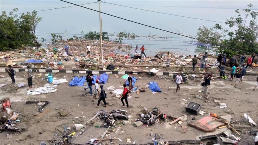 Al menos 385 muertos en Indonesia tras sufrir un terremoto y un tsunami