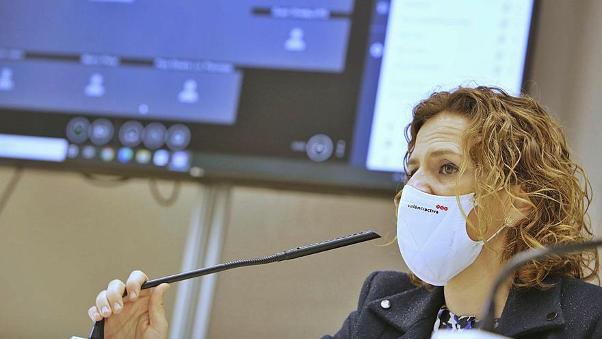 La concejala Pilar Bernabé
explicó los detalles del plan. levante-emv