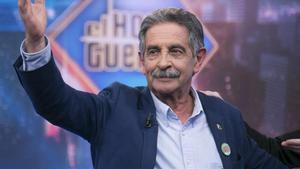 zentauroepp43728856 revilla reparte estopa en  el hormiguero   sus 15 dardos  de180613105000