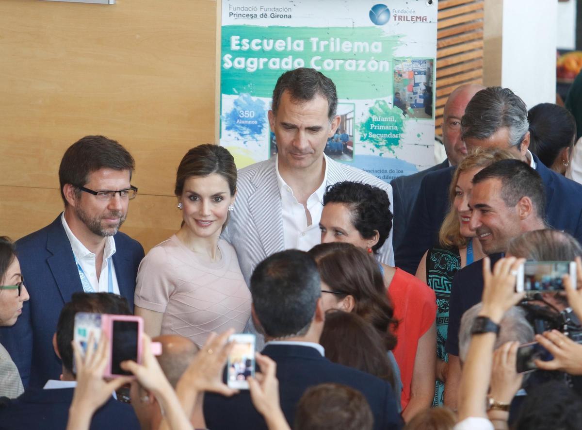 Don Felipe y doña Letizia en las III jornadas “Cómo educar el talento emprendedor desde la escuela”