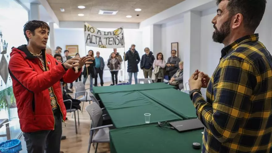 Tibi reitera su rechazo a una macroplanta solar en el entorno