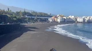 Cierran Playa Jardín en Puerto de la Cruz por contaminación con aguas residuales