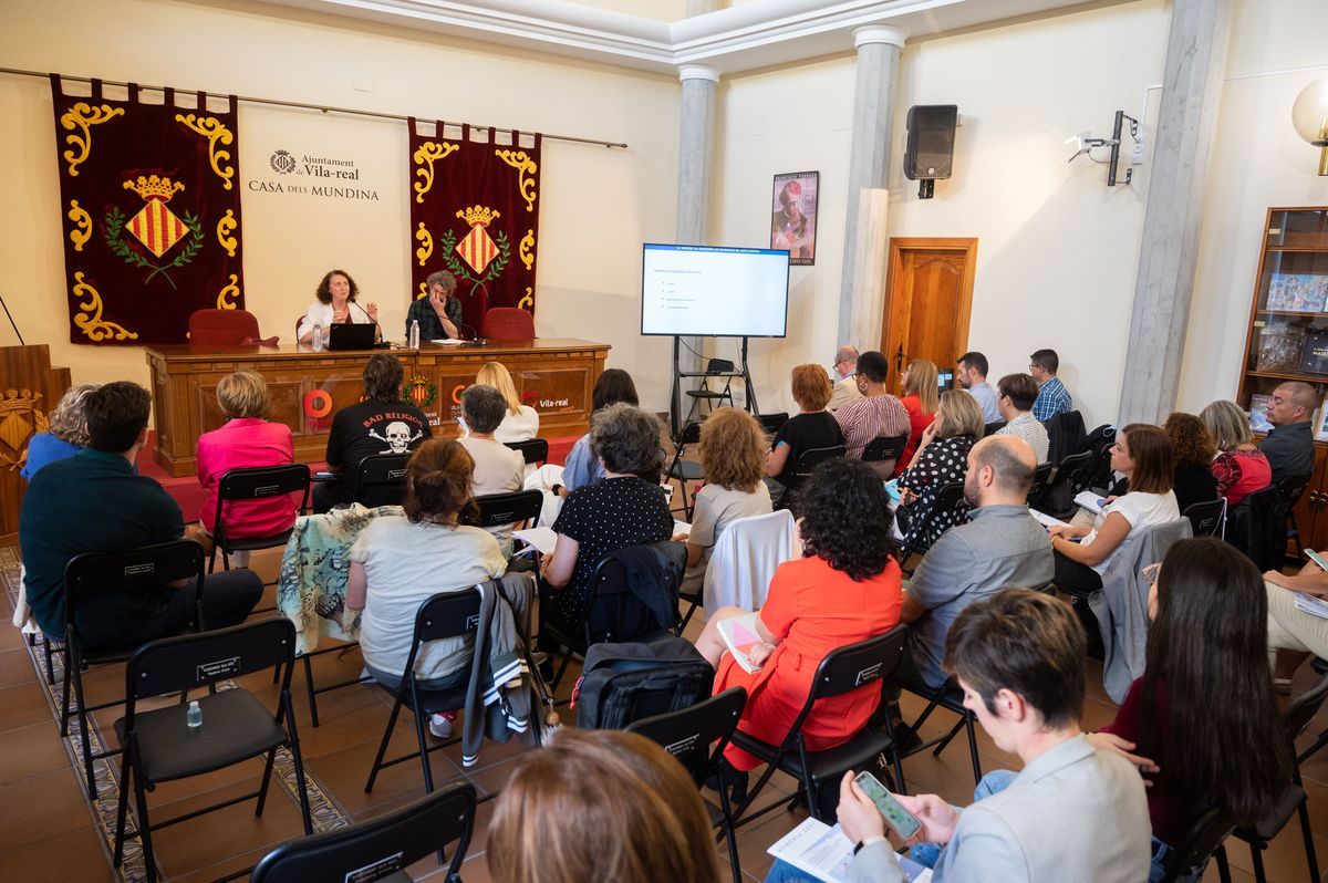 Los especialistas analizaron las consecuencias de la soledad no deseada y sus efectos negativos en la salud mental.