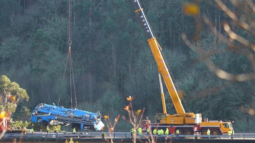 El informe que determinará las causas del accidente del Lérez podría tardar meses