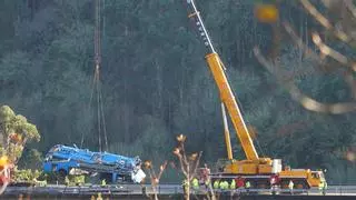 El informe que determinará las causas del accidente del Lérez podría tardar meses