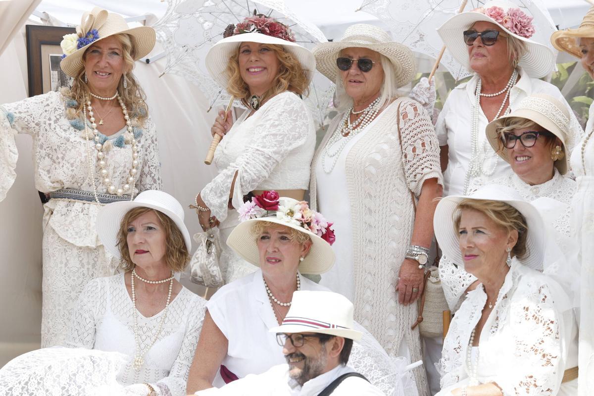 Asistentes a la comida de indianos de Trasona durante el pasado 27 de julio.