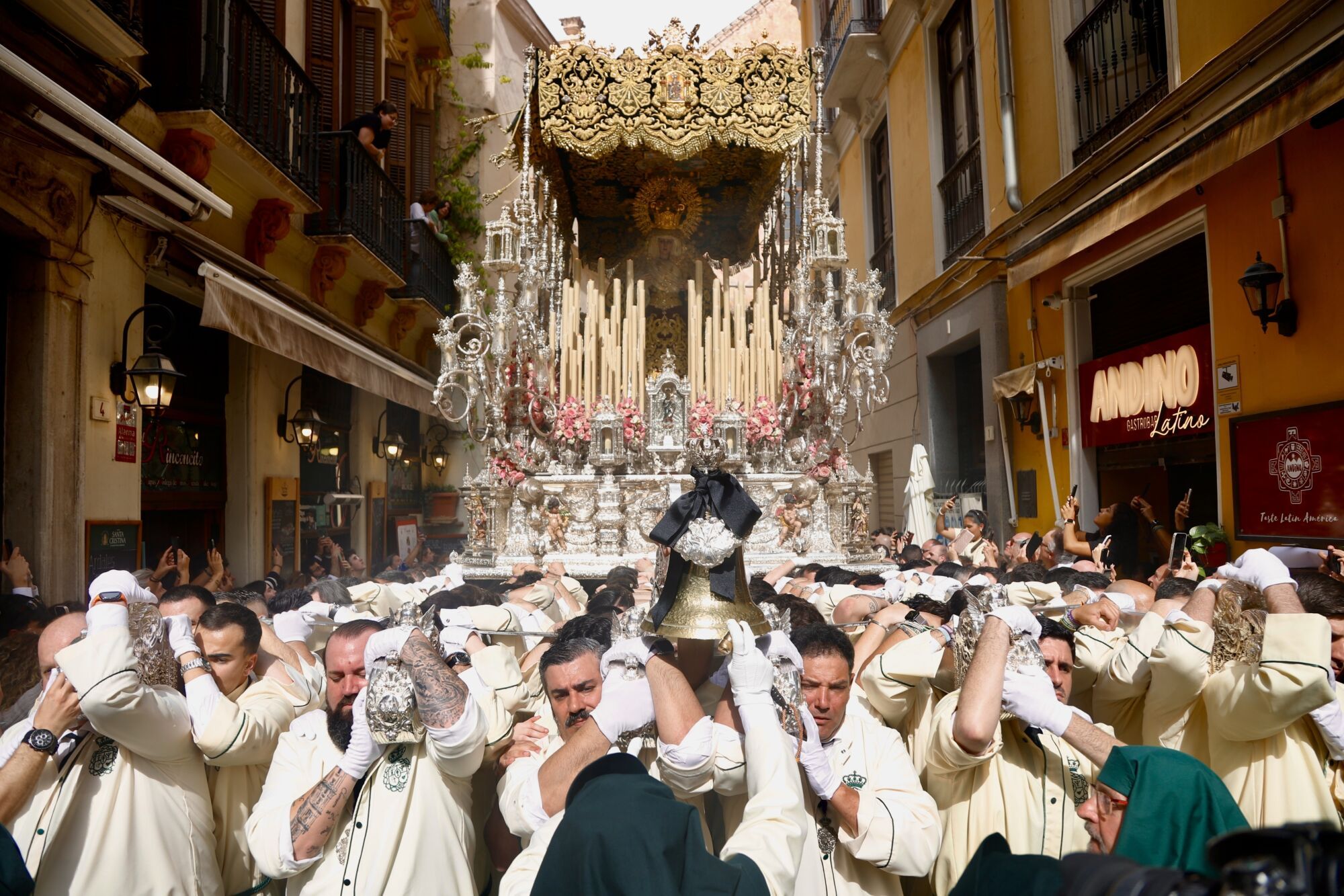 Lágrimas y Favores | Domingo de Ramos 2025