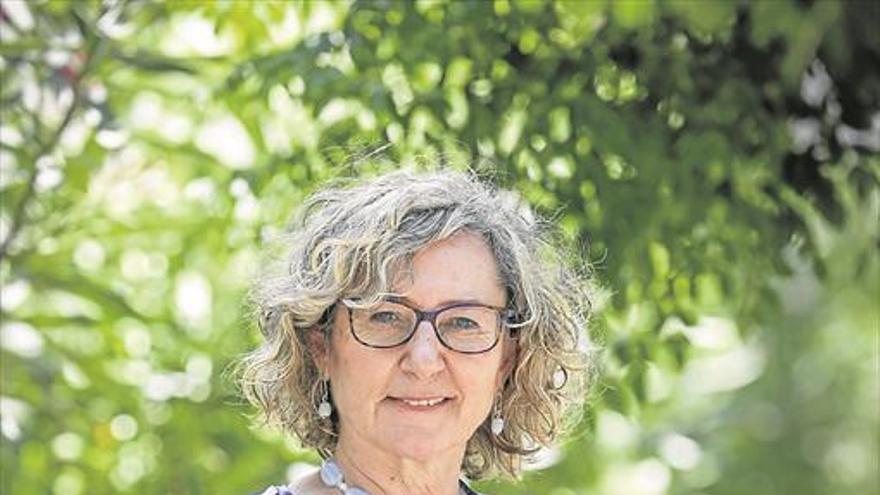 María Gómez y Patiño: «Miguel Hernández tuvo la coherencia que ahora falta»