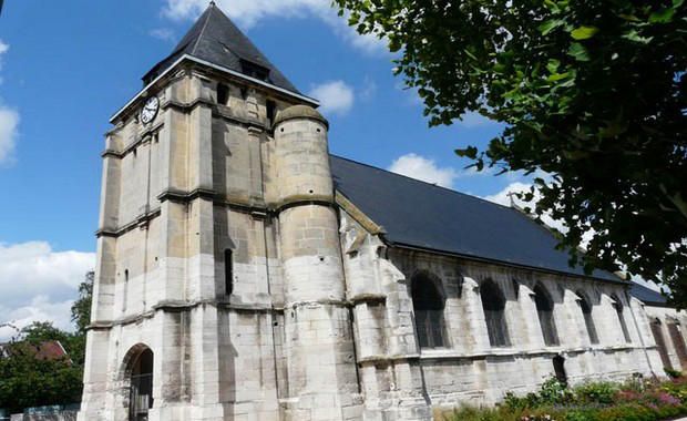 Un cura degollado por yihadistas en Francia