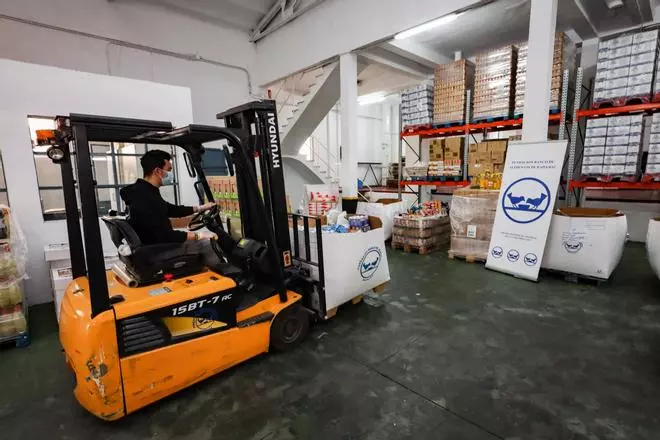 La 'tarjeta monedero' para comprar alimentos llegará a 20.000 usuarios