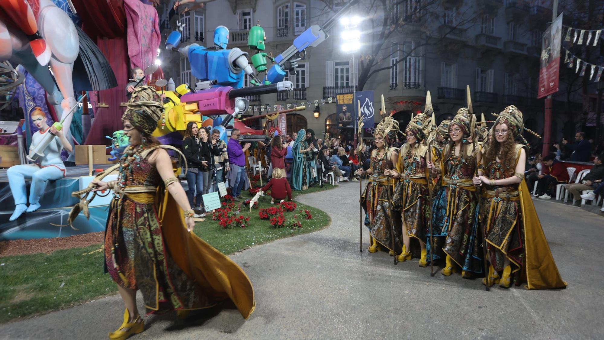 La Gran Parada Mora de la falla Almirante Cadarso, en imágenes