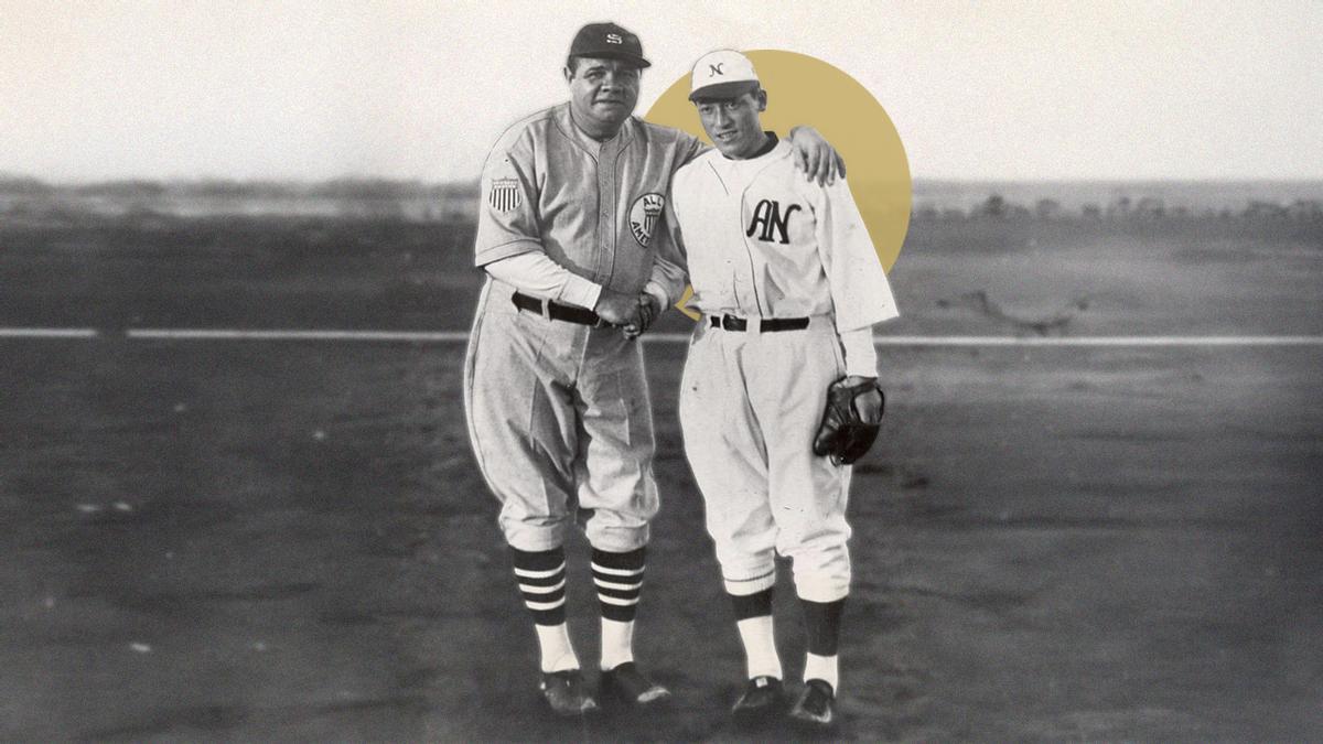 Babe Ruth posa con Eiji Sawamura