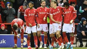 Los jugadores del Nottingham Forest celebrando uno de los tantos