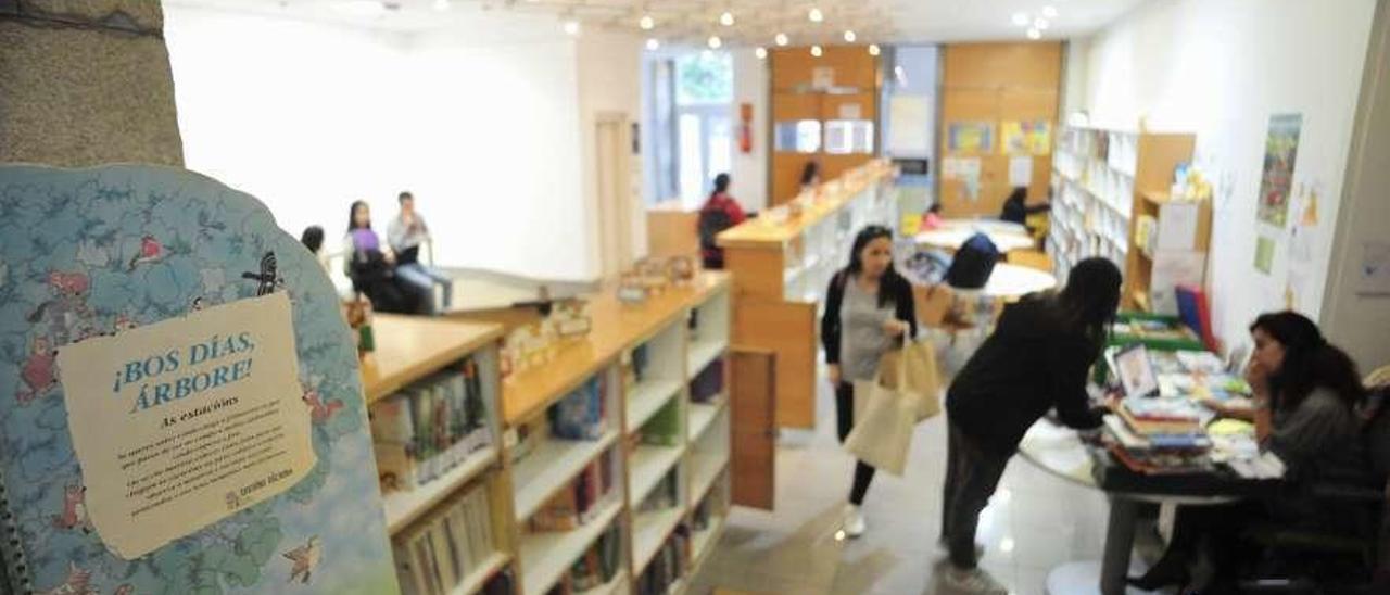 La sala infantil de la biblioteca municipal de Vilagarcía de Arousa. // Iñaki Abella