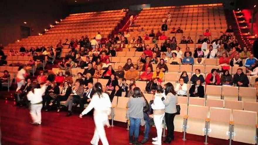 El público asistente al espectáculo en el Auditorio.  // Iñaki Abella