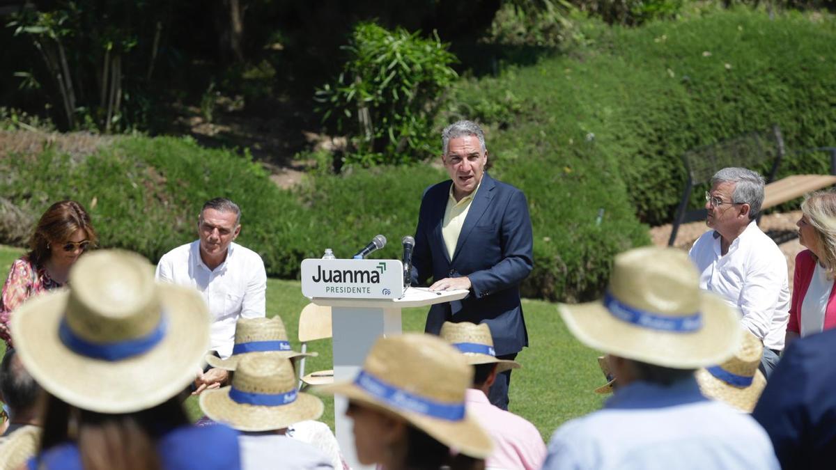 El coordinador del PP andaluz para la campaña, Elías Bendodo, en un acto en Benahavís.