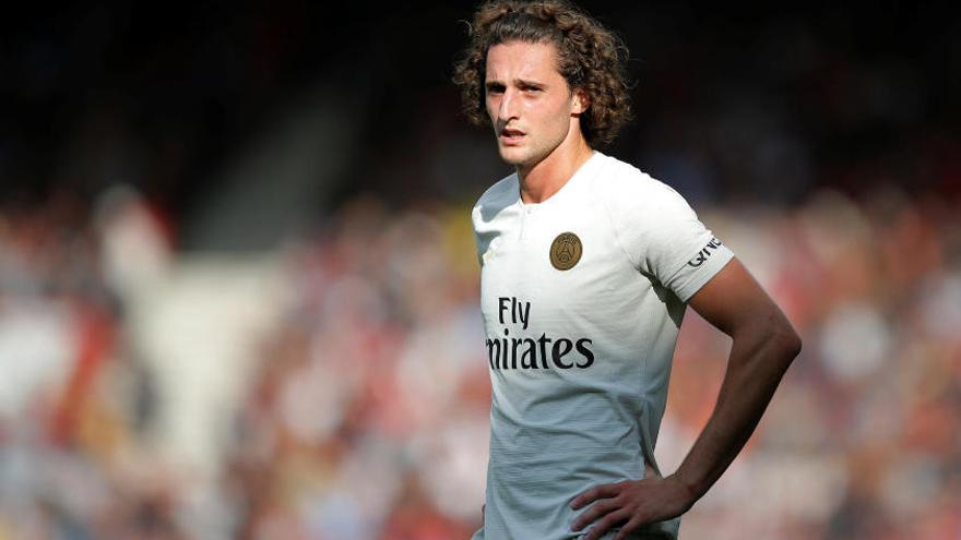 El PSG sanciona a Rabiot por su &quot;like&quot; en un vídeo de Evra