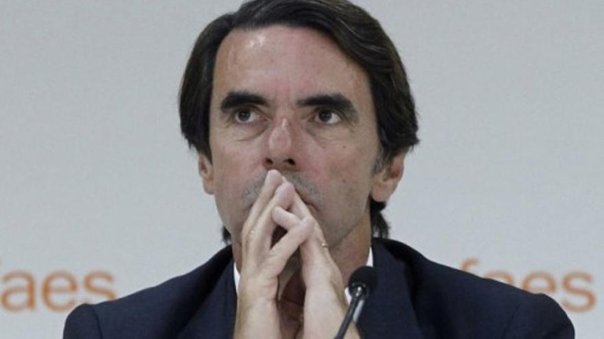 Aznar recomienda "la política Living behind the scenes"