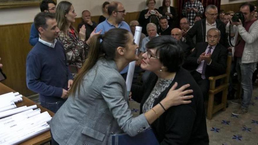 Cada pedáneo recibió un teléfono municipal y un plano.